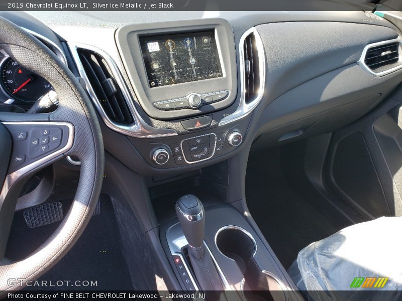 Silver Ice Metallic / Jet Black 2019 Chevrolet Equinox LT