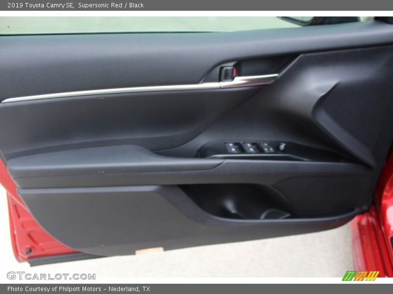 Supersonic Red / Black 2019 Toyota Camry SE