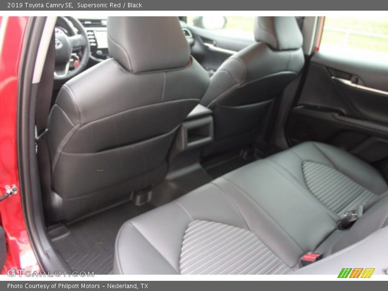 Supersonic Red / Black 2019 Toyota Camry SE
