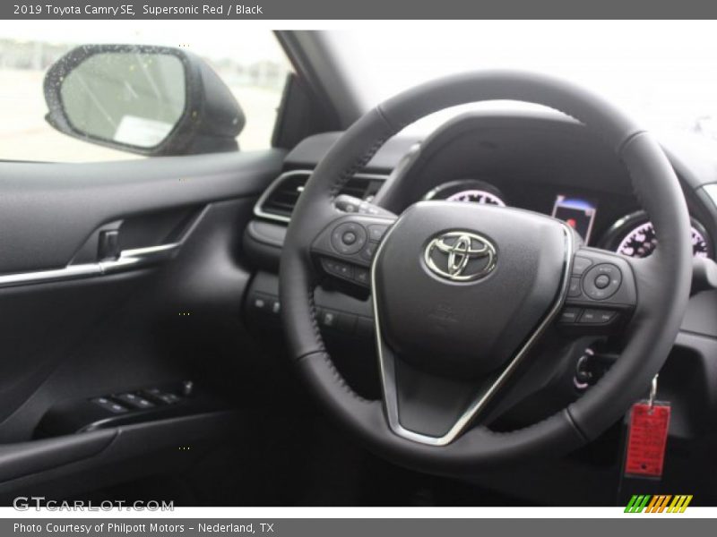 Supersonic Red / Black 2019 Toyota Camry SE
