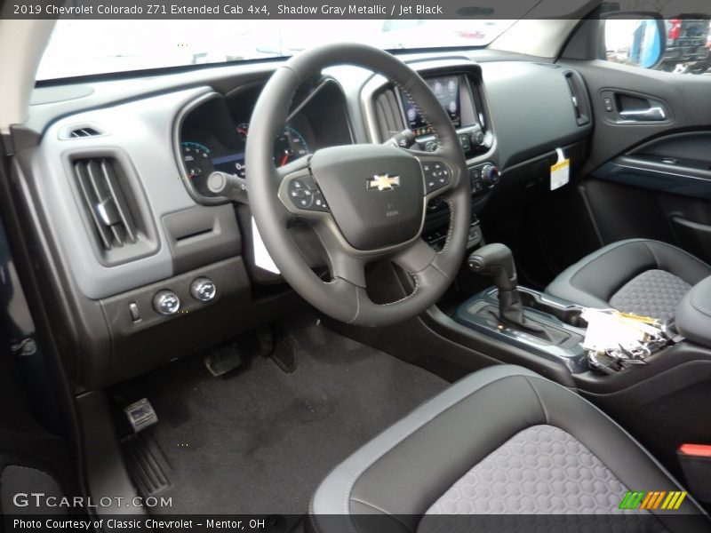 Shadow Gray Metallic / Jet Black 2019 Chevrolet Colorado Z71 Extended Cab 4x4