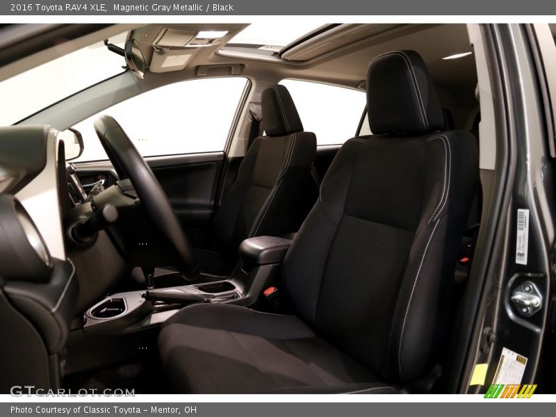 Magnetic Gray Metallic / Black 2016 Toyota RAV4 XLE