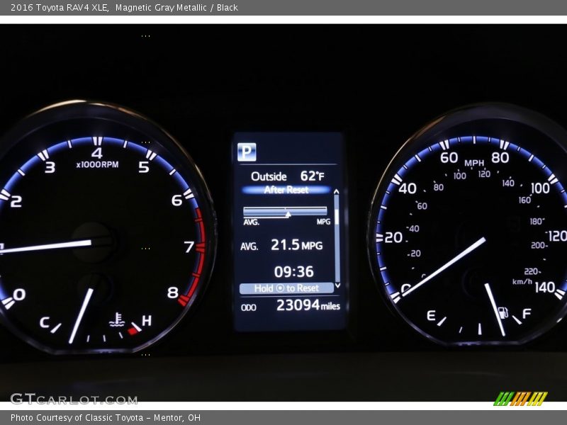 Magnetic Gray Metallic / Black 2016 Toyota RAV4 XLE