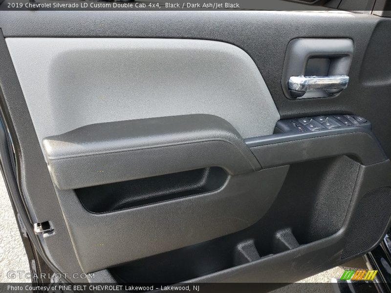 Door Panel of 2019 Silverado LD Custom Double Cab 4x4