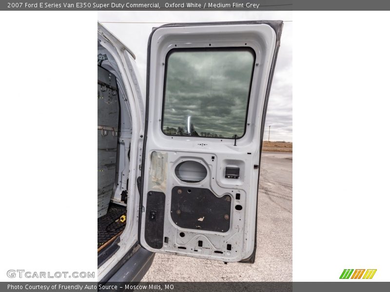 Oxford White / Medium Flint Grey 2007 Ford E Series Van E350 Super Duty Commercial