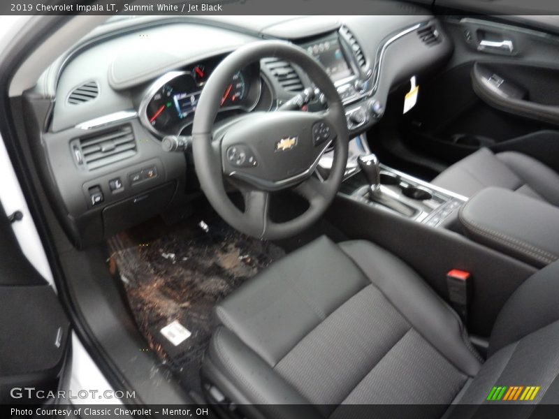 Summit White / Jet Black 2019 Chevrolet Impala LT