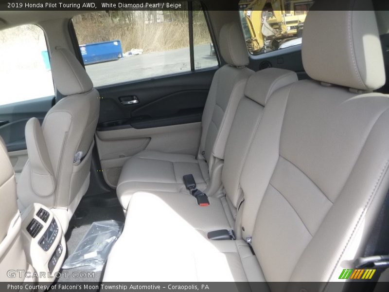 White Diamond Pearl / Beige 2019 Honda Pilot Touring AWD