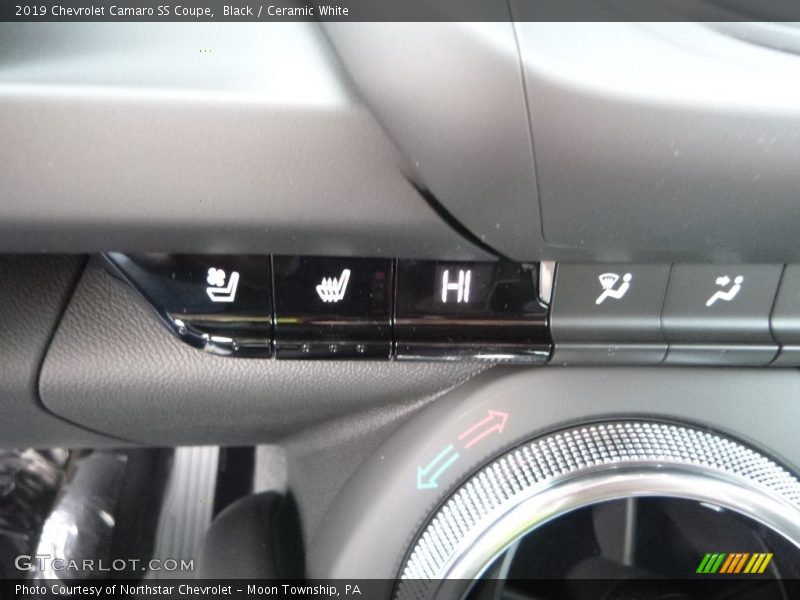 Black / Ceramic White 2019 Chevrolet Camaro SS Coupe