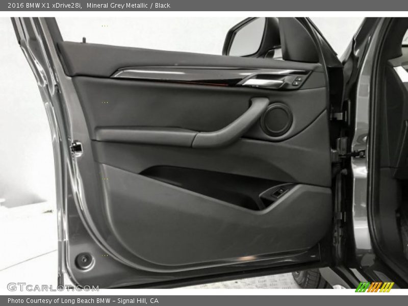 Mineral Grey Metallic / Black 2016 BMW X1 xDrive28i