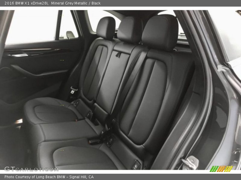 Mineral Grey Metallic / Black 2016 BMW X1 xDrive28i