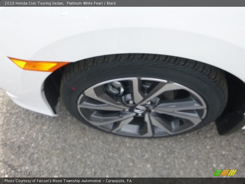 Platinum White Pearl / Black 2019 Honda Civic Touring Sedan