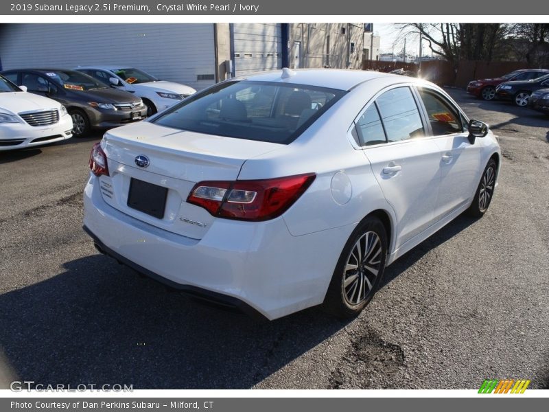 Crystal White Pearl / Ivory 2019 Subaru Legacy 2.5i Premium