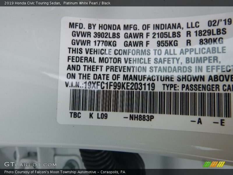 Platinum White Pearl / Black 2019 Honda Civic Touring Sedan