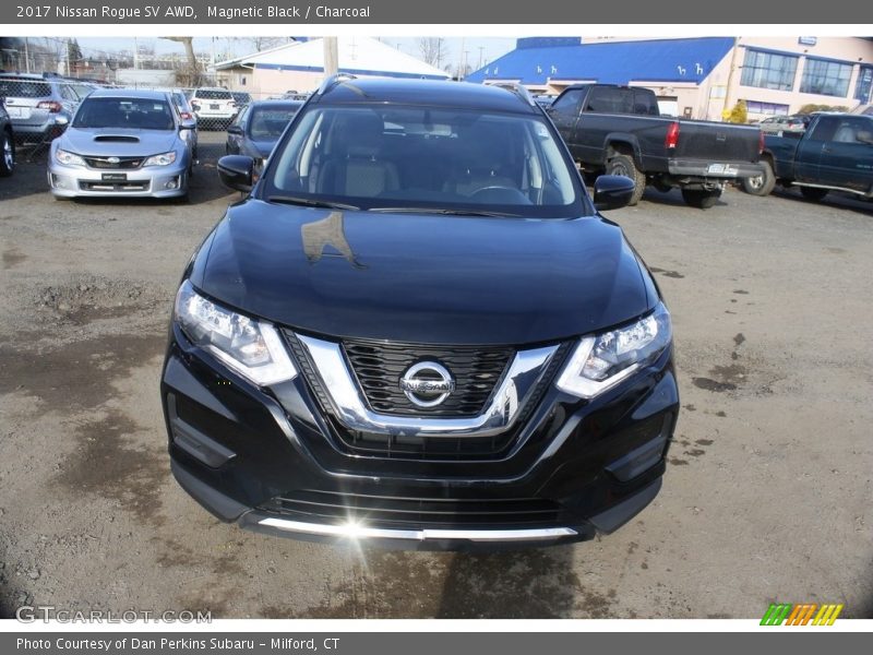 Magnetic Black / Charcoal 2017 Nissan Rogue SV AWD