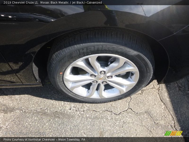 Mosaic Black Metallic / Jet Black/­Galvanized 2019 Chevrolet Cruze LS