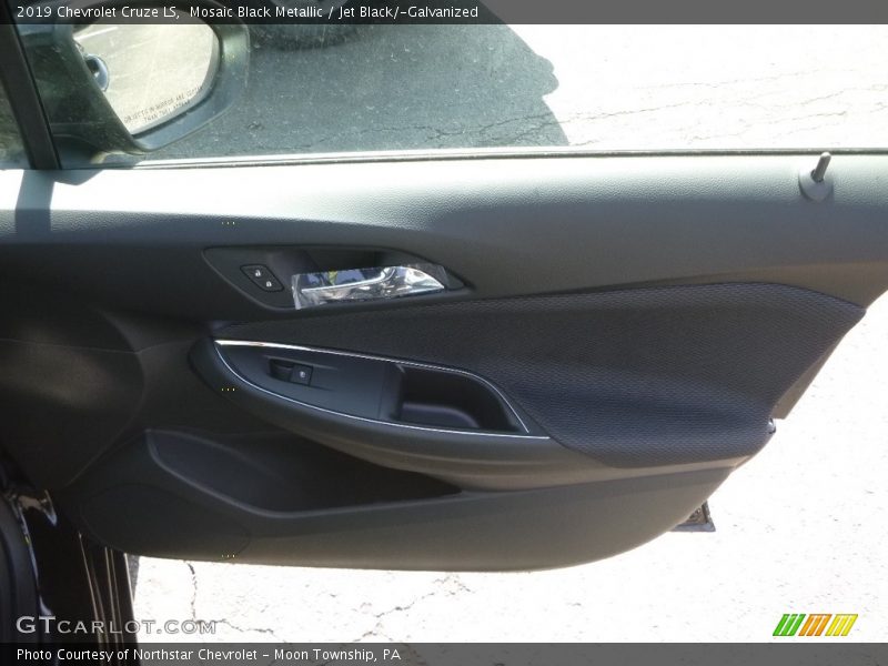 Mosaic Black Metallic / Jet Black/­Galvanized 2019 Chevrolet Cruze LS