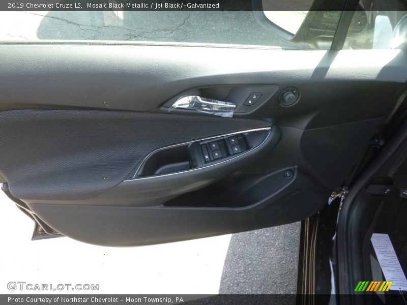 Mosaic Black Metallic / Jet Black/­Galvanized 2019 Chevrolet Cruze LS