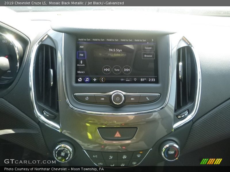 Mosaic Black Metallic / Jet Black/­Galvanized 2019 Chevrolet Cruze LS