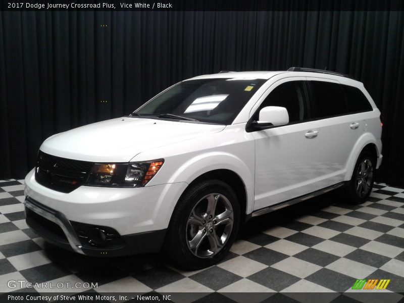 Vice White / Black 2017 Dodge Journey Crossroad Plus