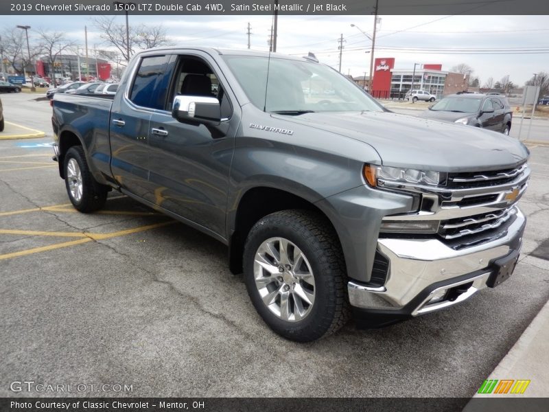 Front 3/4 View of 2019 Silverado 1500 LTZ Double Cab 4WD