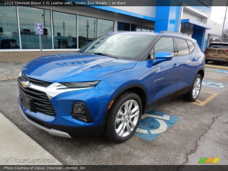Front 3/4 View of 2019 Blazer 3.6L Leather AWD
