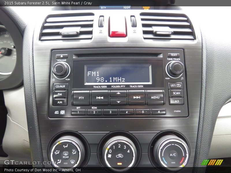 Satin White Pearl / Gray 2015 Subaru Forester 2.5i