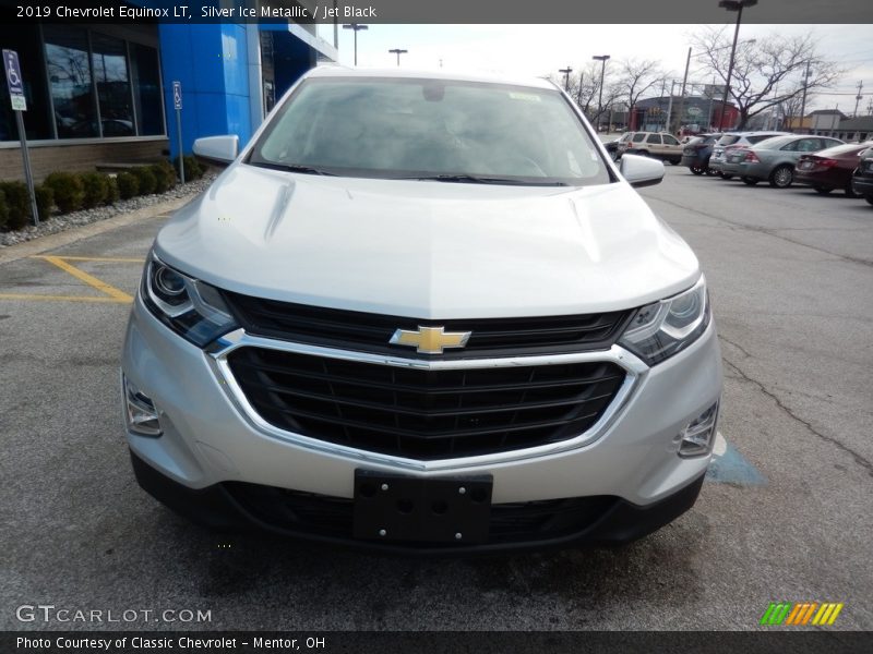 Silver Ice Metallic / Jet Black 2019 Chevrolet Equinox LT