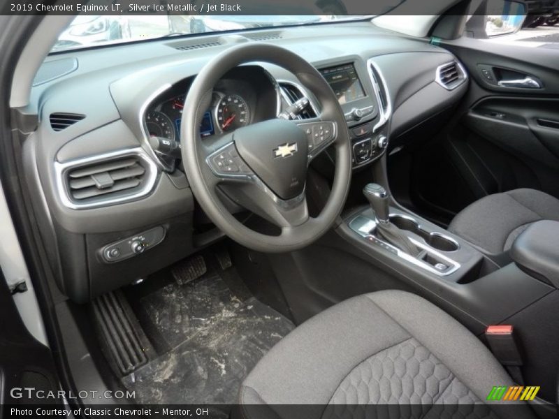 Silver Ice Metallic / Jet Black 2019 Chevrolet Equinox LT