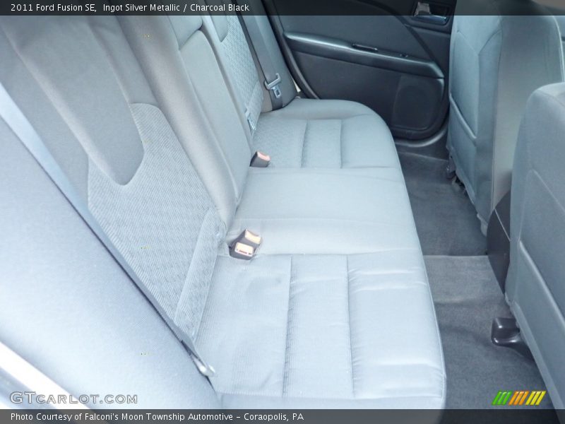 Ingot Silver Metallic / Charcoal Black 2011 Ford Fusion SE
