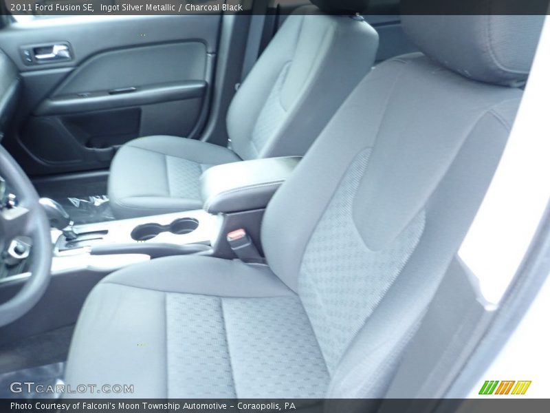 Ingot Silver Metallic / Charcoal Black 2011 Ford Fusion SE
