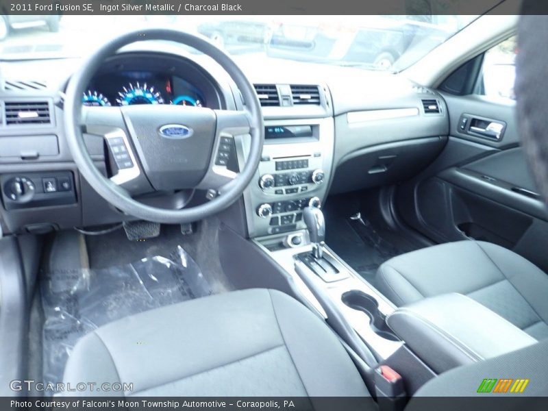 Ingot Silver Metallic / Charcoal Black 2011 Ford Fusion SE