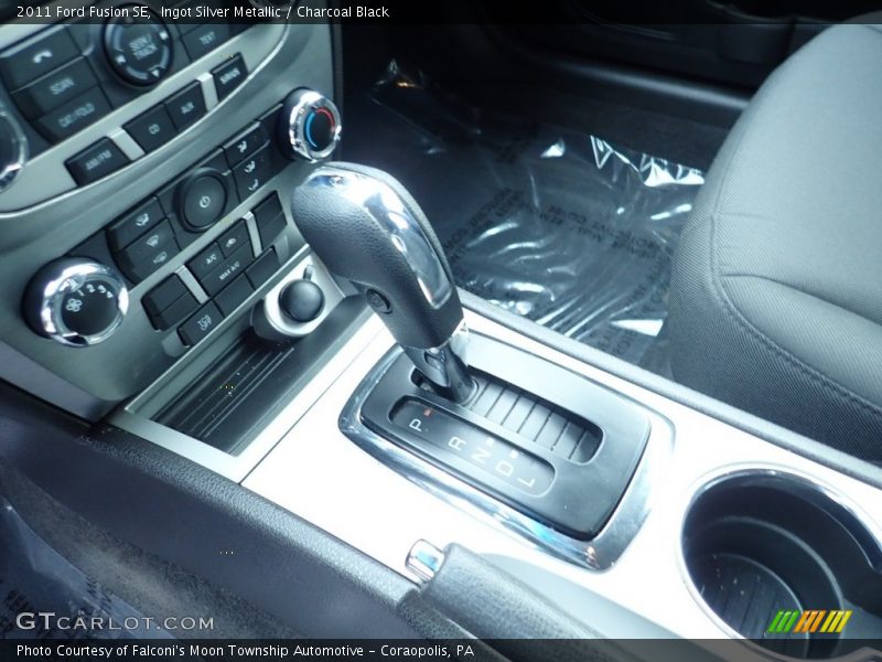 Ingot Silver Metallic / Charcoal Black 2011 Ford Fusion SE
