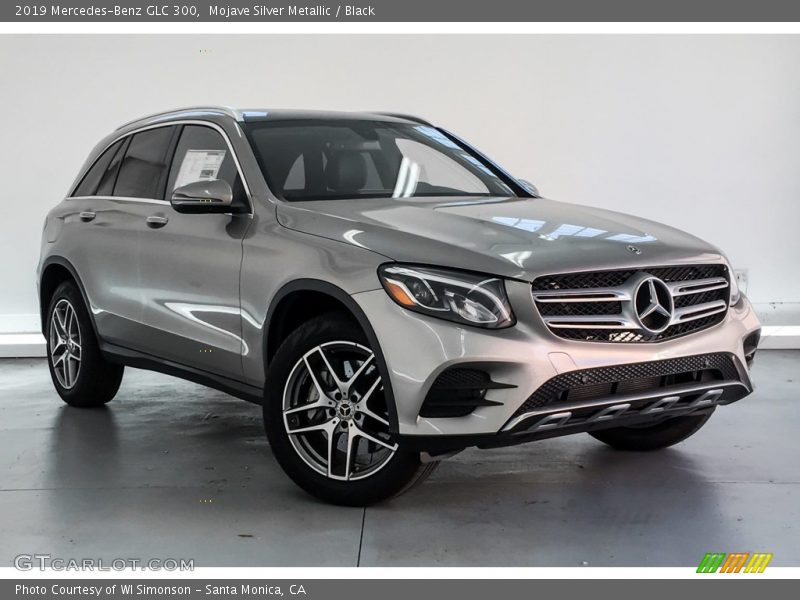 Mojave Silver Metallic / Black 2019 Mercedes-Benz GLC 300