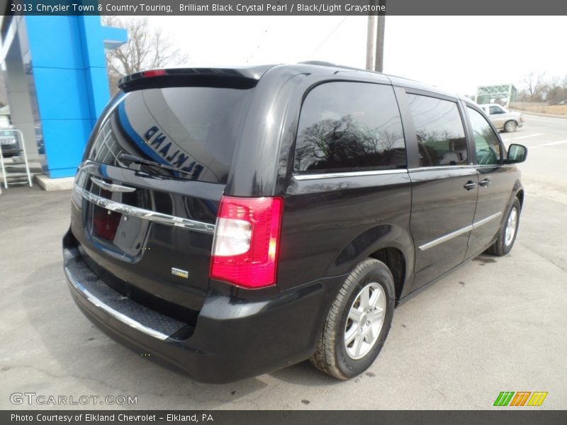 Brilliant Black Crystal Pearl / Black/Light Graystone 2013 Chrysler Town & Country Touring