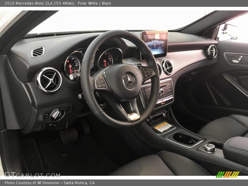 Polar White / Black 2019 Mercedes-Benz GLA 250 4Matic