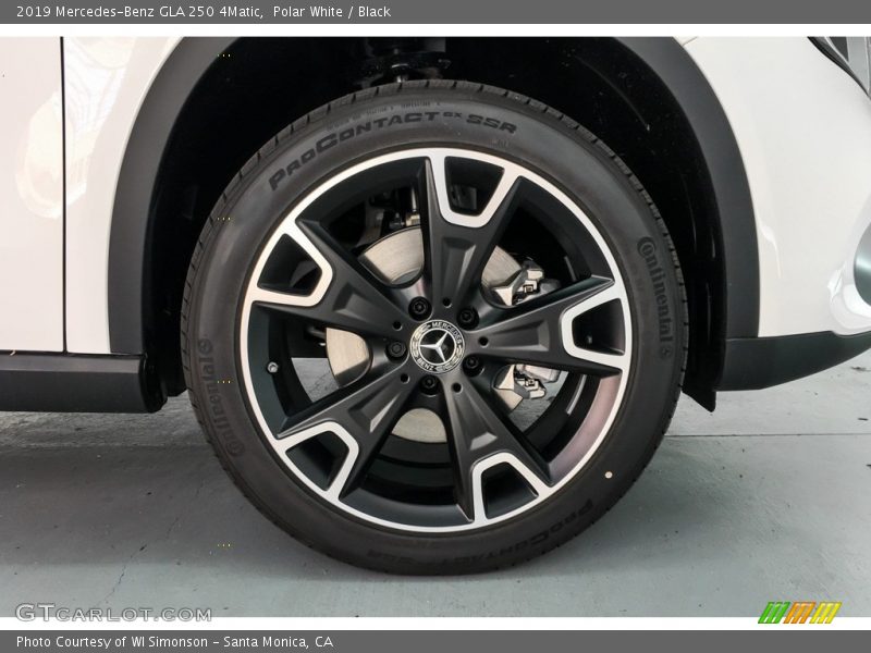Polar White / Black 2019 Mercedes-Benz GLA 250 4Matic
