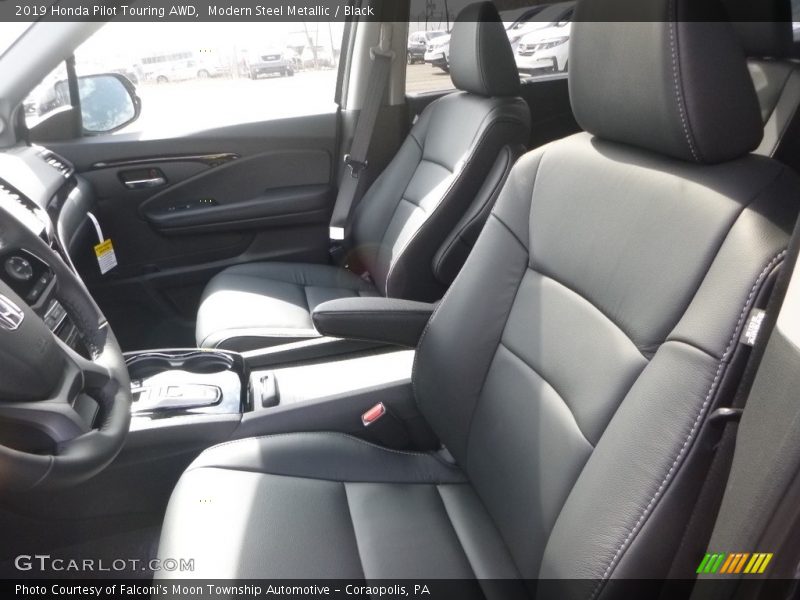 Modern Steel Metallic / Black 2019 Honda Pilot Touring AWD