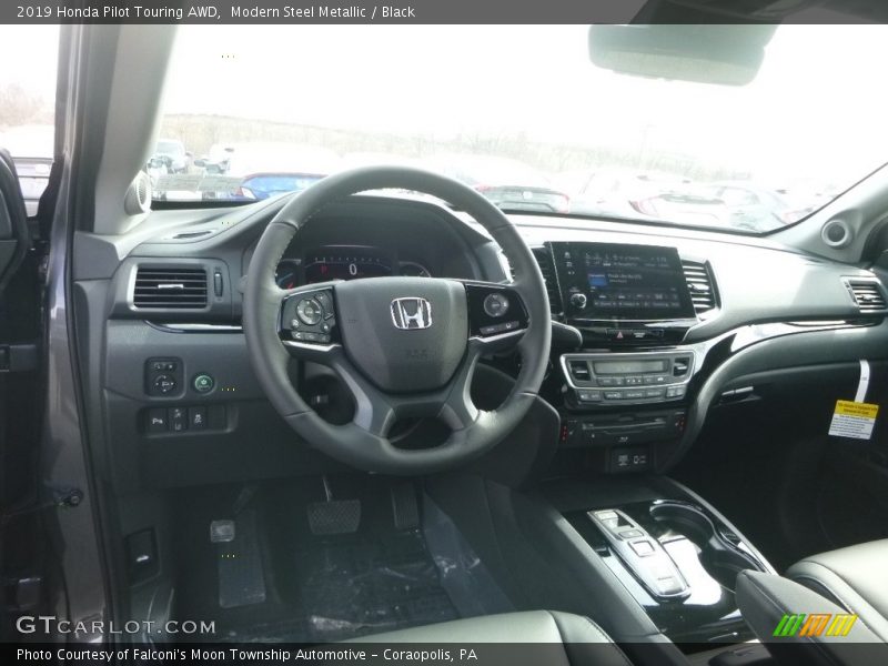Modern Steel Metallic / Black 2019 Honda Pilot Touring AWD