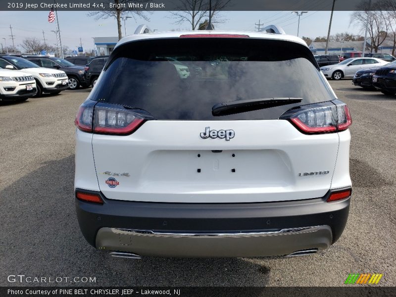 Bright White / Black 2019 Jeep Cherokee Limited 4x4