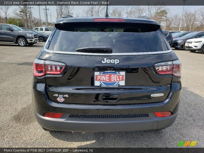 Diamond Black Crystal Pearl / Black 2019 Jeep Compass Latitude 4x4