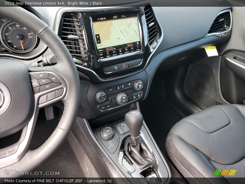 Bright White / Black 2019 Jeep Cherokee Limited 4x4