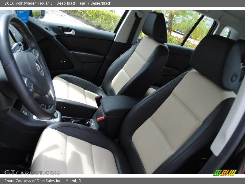 Deep Black Pearl / Beige/Black 2016 Volkswagen Tiguan S
