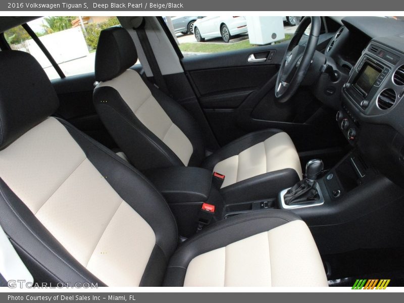 Deep Black Pearl / Beige/Black 2016 Volkswagen Tiguan S