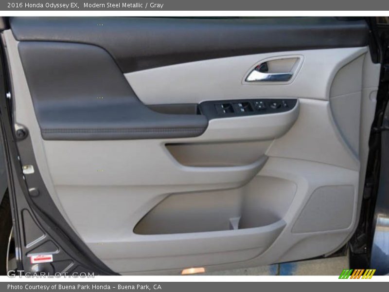 Modern Steel Metallic / Gray 2016 Honda Odyssey EX