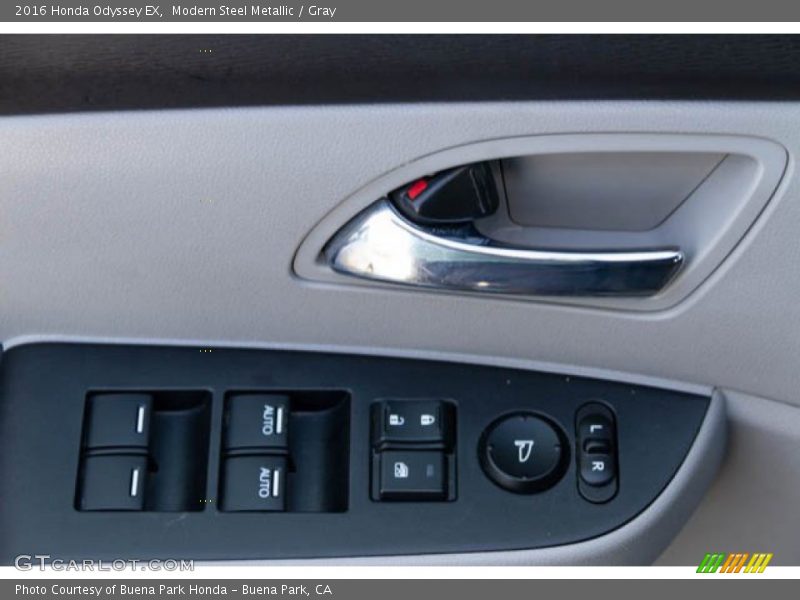 Modern Steel Metallic / Gray 2016 Honda Odyssey EX
