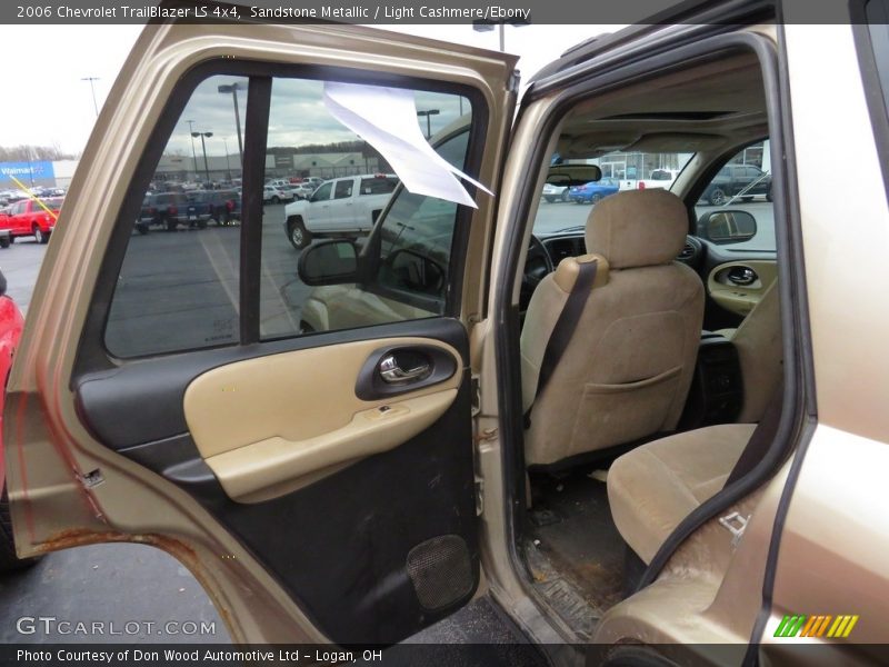 Sandstone Metallic / Light Cashmere/Ebony 2006 Chevrolet TrailBlazer LS 4x4