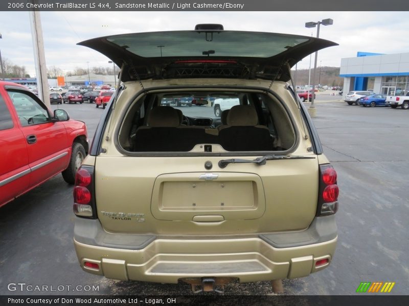 Sandstone Metallic / Light Cashmere/Ebony 2006 Chevrolet TrailBlazer LS 4x4