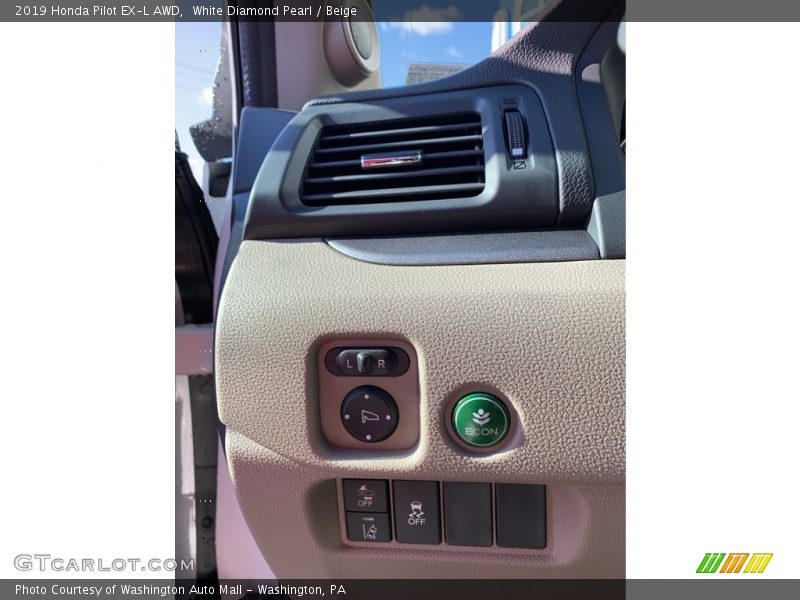 White Diamond Pearl / Beige 2019 Honda Pilot EX-L AWD