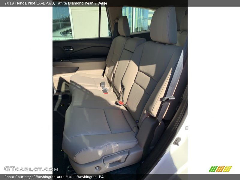 White Diamond Pearl / Beige 2019 Honda Pilot EX-L AWD