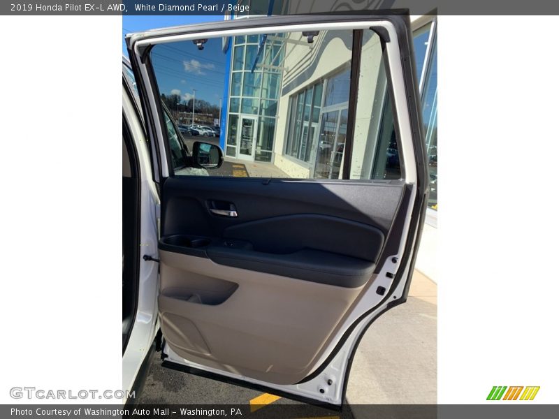 White Diamond Pearl / Beige 2019 Honda Pilot EX-L AWD